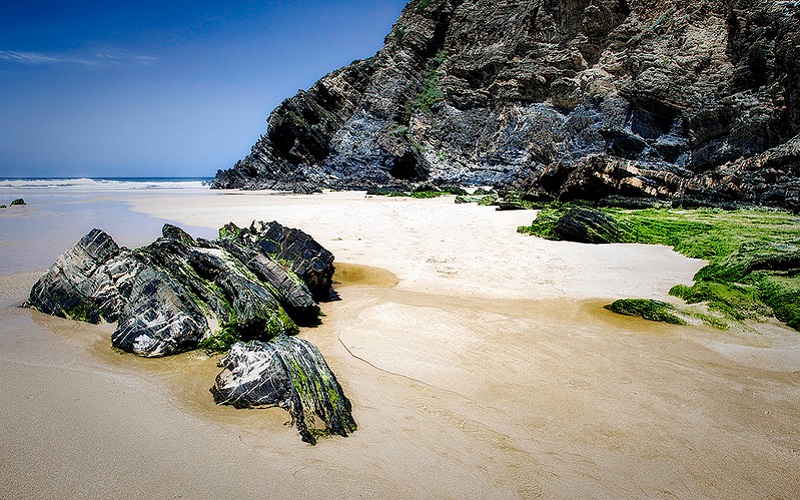 /fileuploads/COSTA VICENTINA/quintadosardanito_costa_vicentina_zambujeiradomar_alentejo_turismo PRAIA_carvalhal.jpg